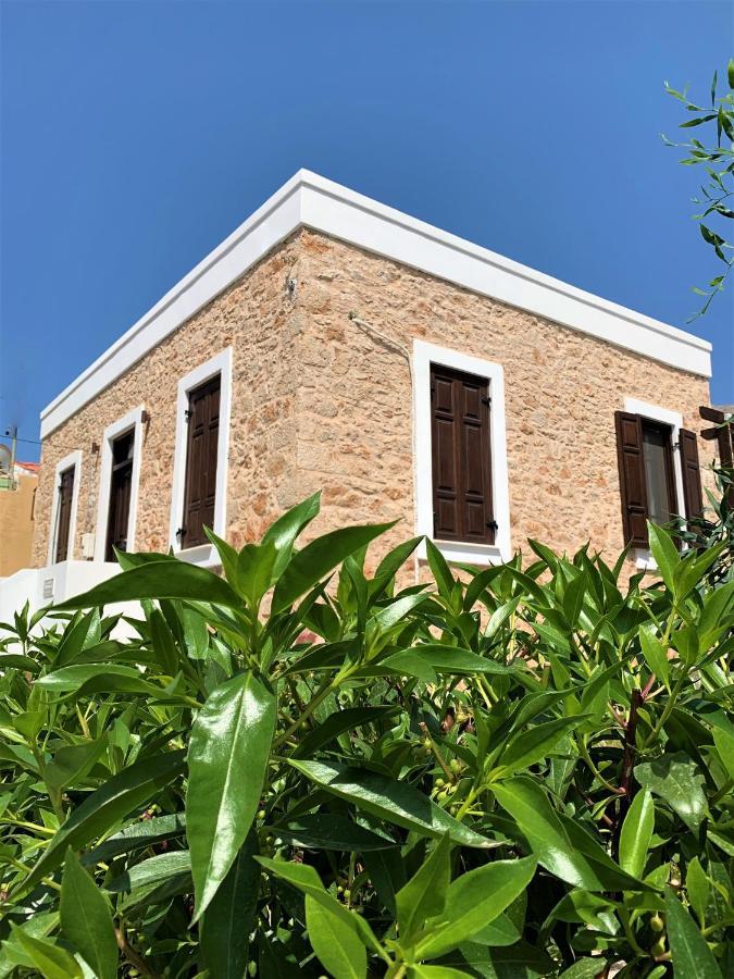 Villa Miranda Chalki Town Extérieur photo