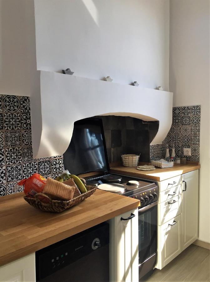 Villa Miranda Chalki Town Extérieur photo
