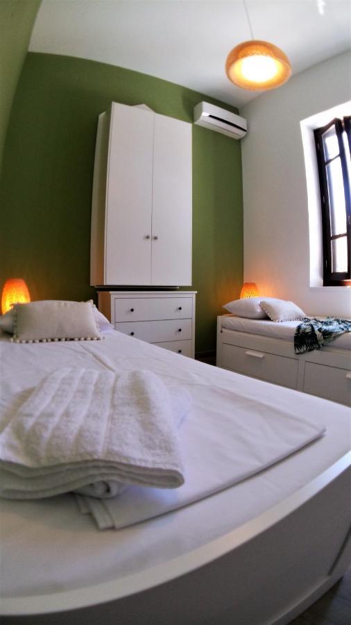 Villa Miranda Chalki Town Extérieur photo