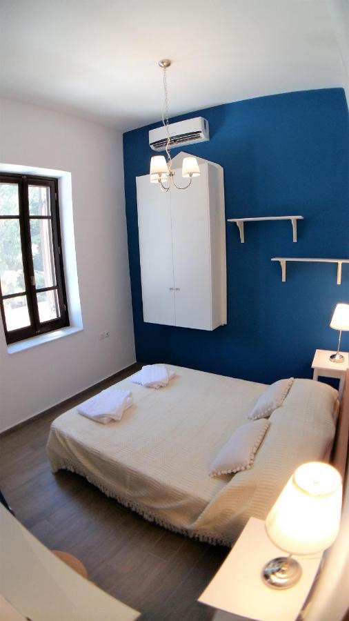 Villa Miranda Chalki Town Extérieur photo
